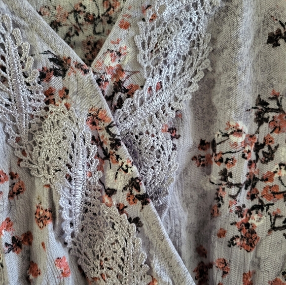 Maurices Wrap Top - Picture 3 of 4